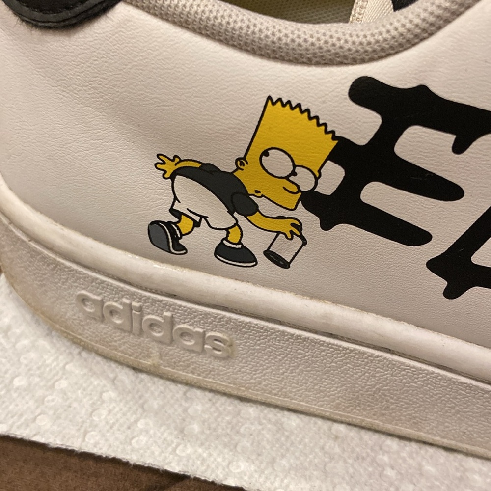 Adidas El Barto ( the simpsons) sneackers men sz 11 white  great condition - Picture 2 of 8